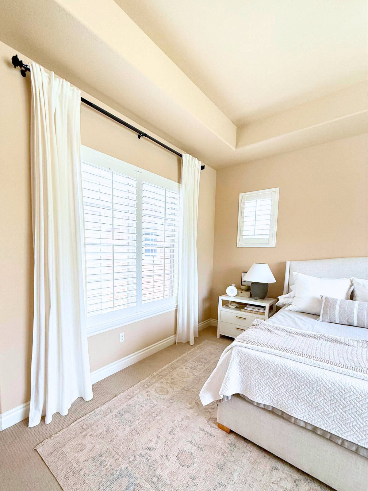 no-sew hem curtains in bedroom