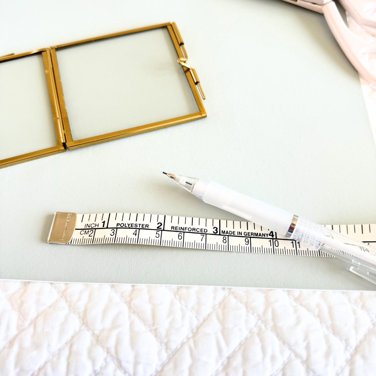 measure paint sheet for inside frame background