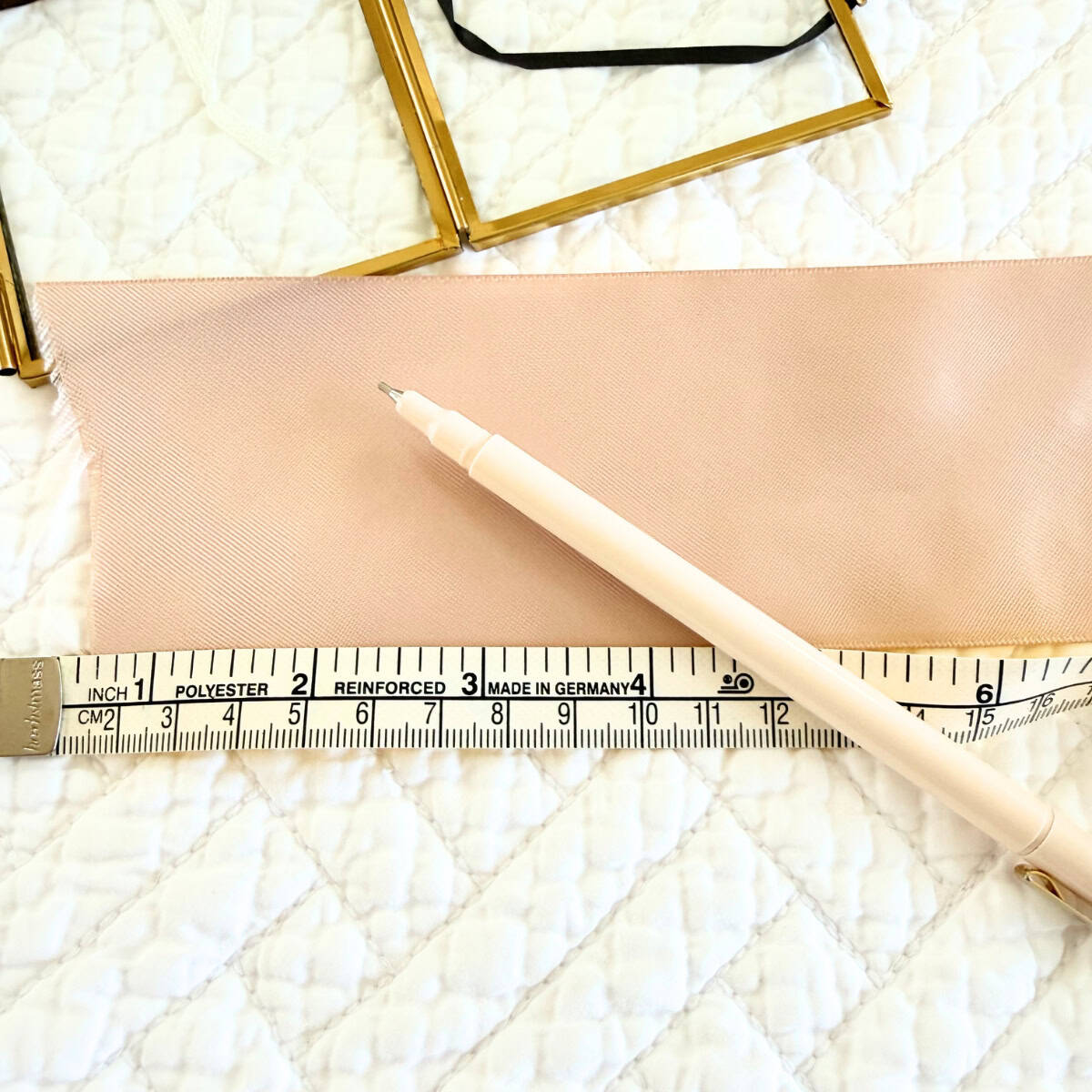 measure ribbon for mini frame background