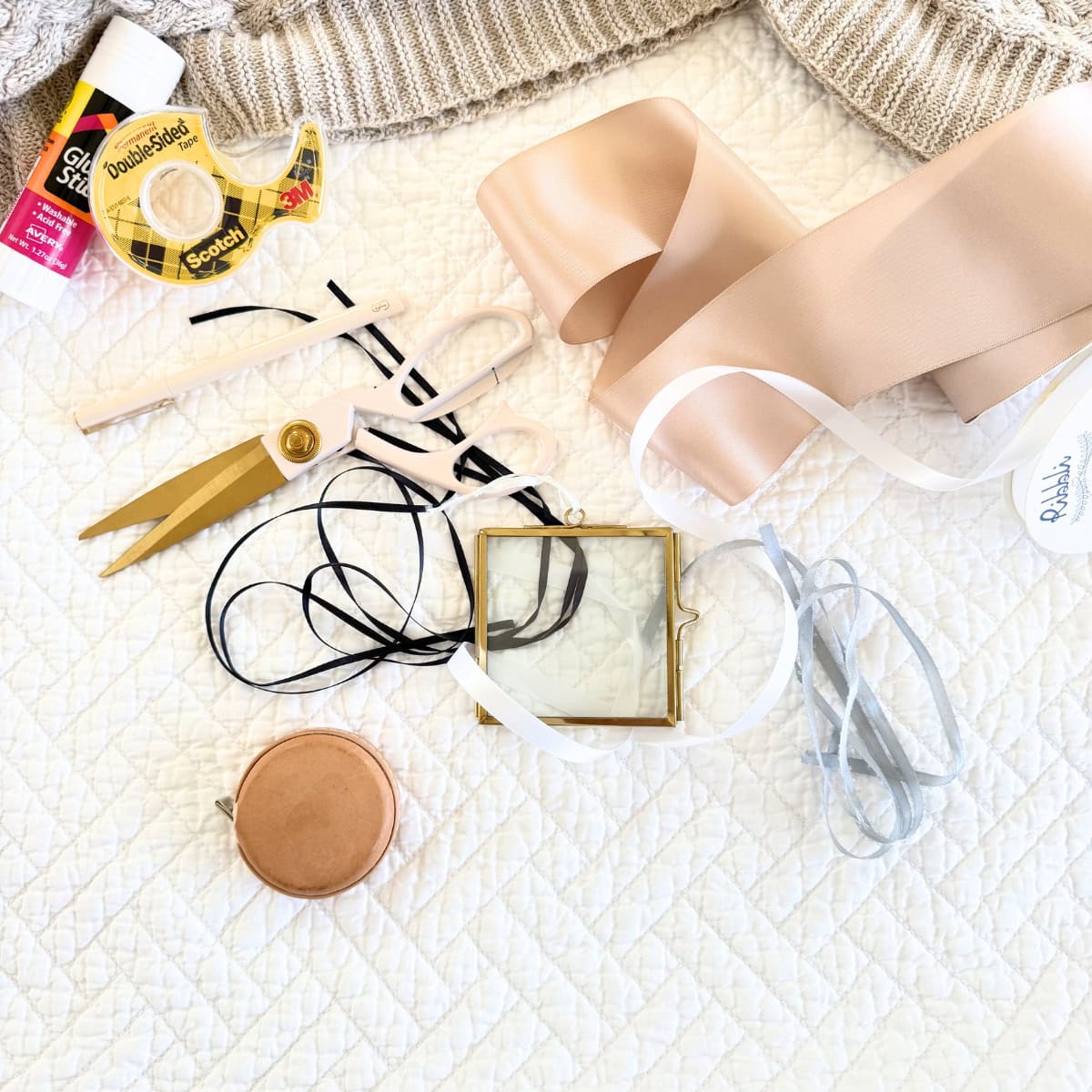 supplies for diy picture frame ornaments