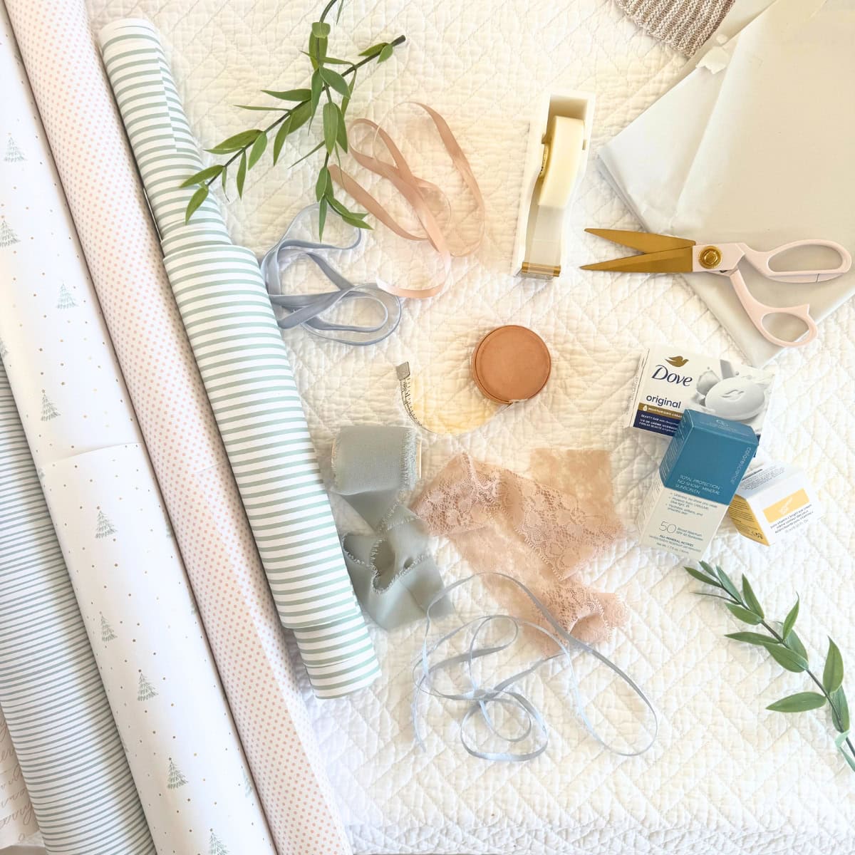 mini diy christmas present ornament supplies