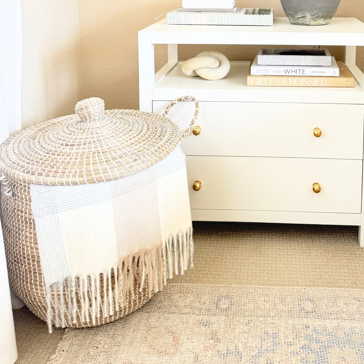 tall basket with lid and throw blanket